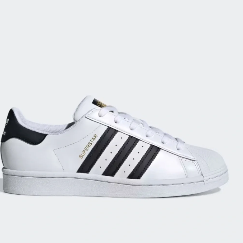 Adidas Superstar Classic Sneakers - Picture 1 of 7